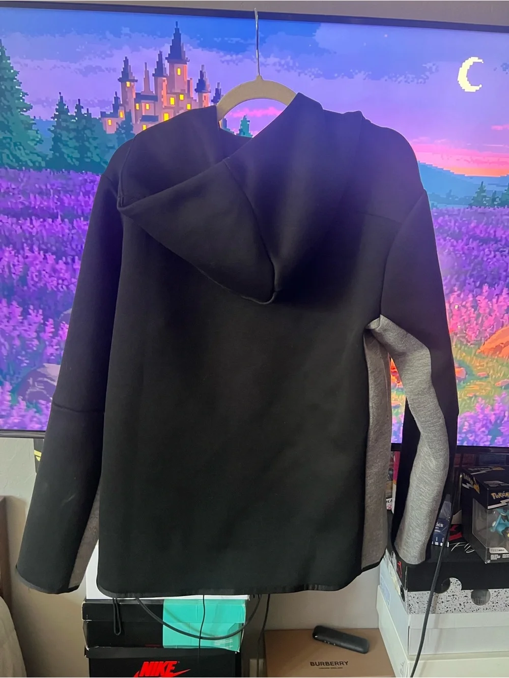 Nike tech size